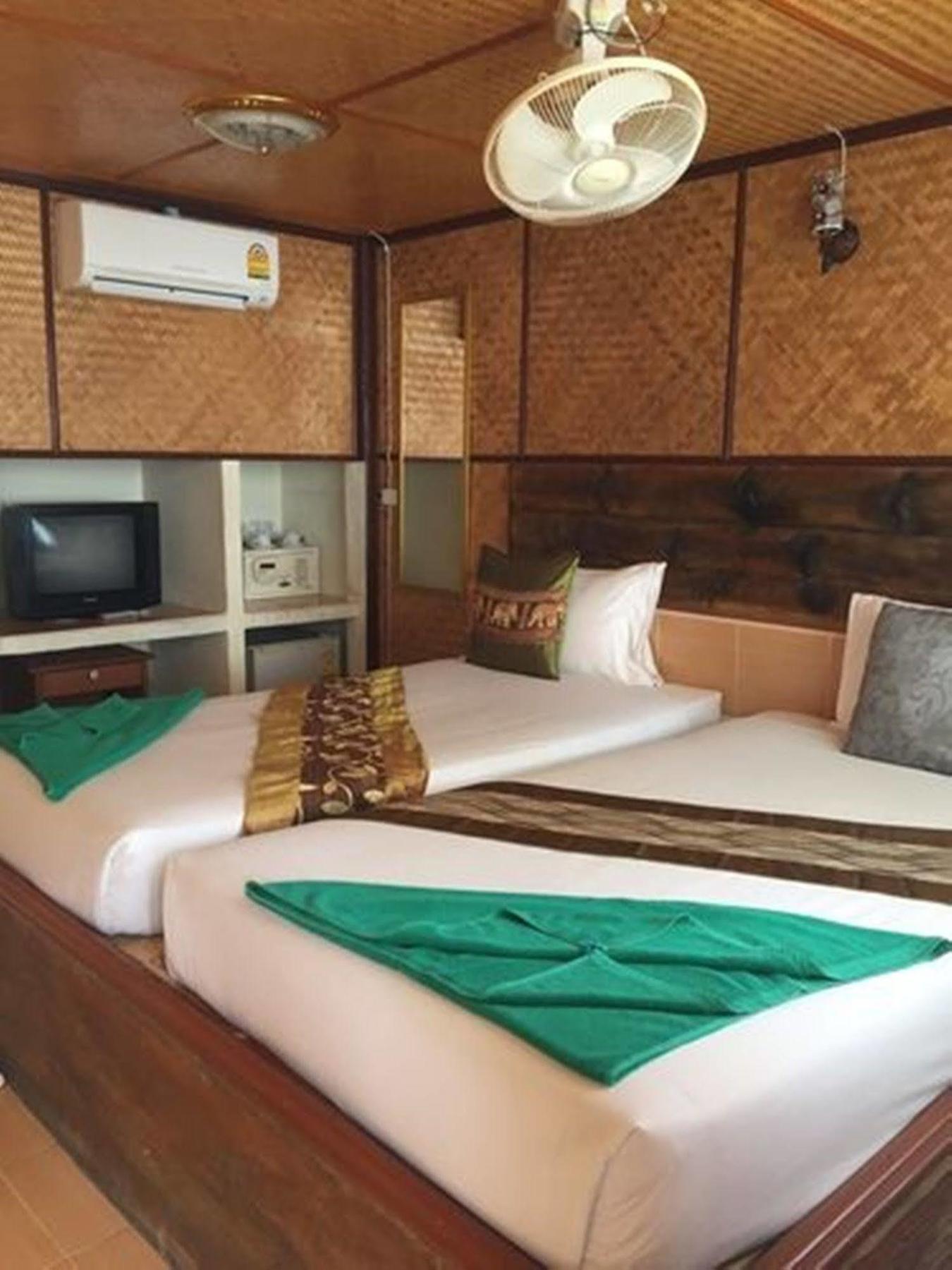 Pp Nice Beach Resort Phi Phi Don Exterior foto